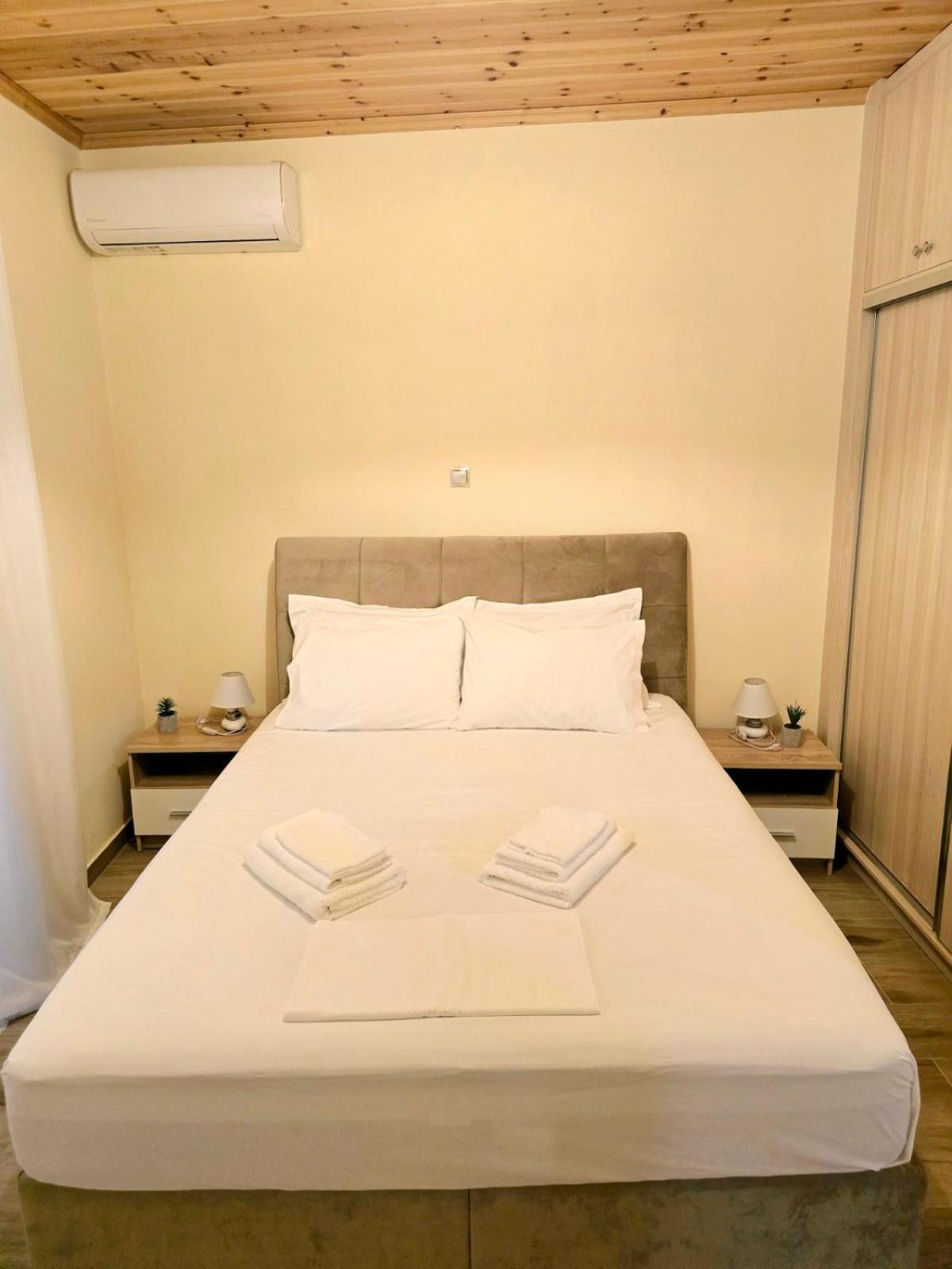 Philoxenia Guest House Himare Exterior foto
